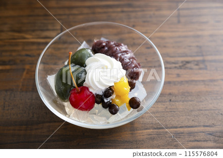 Cream Anmatsu 115576804