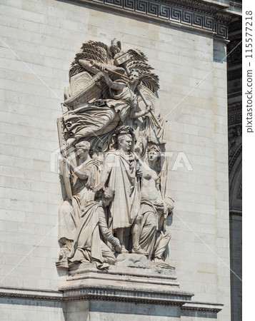 Symbol of Paris, France: Arc de Triomphe 115577218