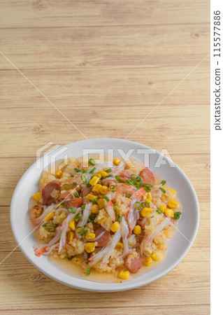 Fried rice with thickened sauce 115577886