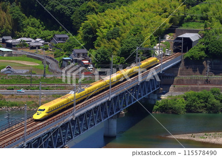Doctor Yellow (923 series: T5 formation) on the Sanyo Shinkansen Doctor Yellow (923 series: T5 formation) on the Sanyo Shinkansen 115578490