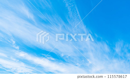 令人耳目一新的藍天 115578617