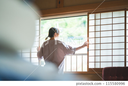 Japanese-style women Japanese-style women 115580996