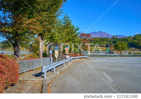 View of the Yatsugatake mountain range to the north from near the Chuo Expressway Yatsugatake Expressway bus stop at Yatsugatake PA (downbound) in Hokuto City, Yamanashi Prefecture in autumn 115581300