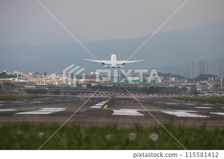 廣體客機 115581412