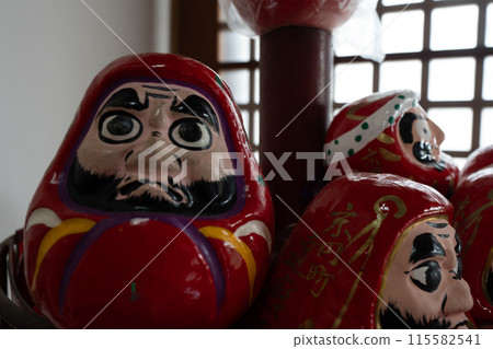 Photographing the Daruma dolls at Horin-ji Temple, commonly known as the "Daruma Temple" in Kamigyo Ward, Kyoto City Photographing the Daruma dolls at Horin-ji Temple, commonly known as the "Daruma Temple" in Kamigyo Ward, Kyoto City 115582541