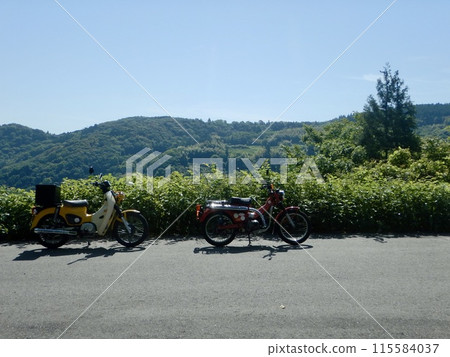 騎自行車休息一下 騎自行車休息一下 115584037