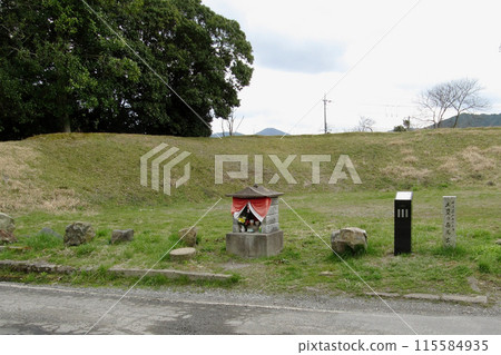 丹波筱山城跡南造土方工程【日本名城百選、國家指定史蹟】兵庫縣 丹波筱山城跡南造土方工程【日本名城百選、國家指定史蹟】兵庫縣 115584935
