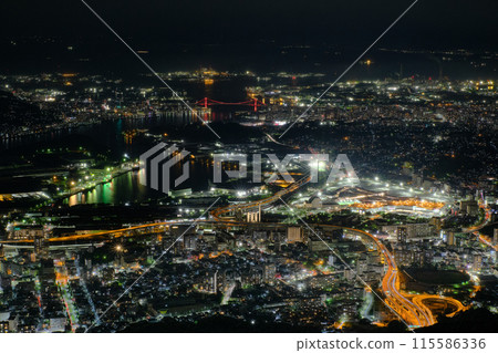 Fukuoka Prefecture: The night view of Kitakyushu City, like jewels scattered in the darkness 115586336