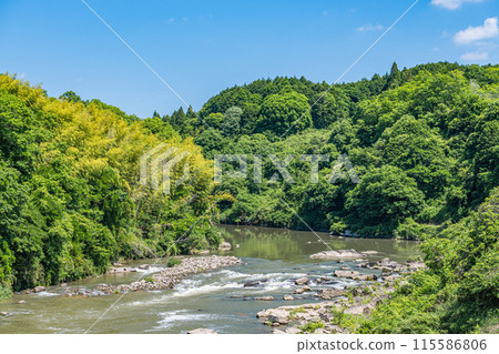 Kizu River, a mountain stream in southern Kyoto, Minamiyamashiro Village, Kyoto Prefecture Kizu River, a mountain stream in southern Kyoto, Minamiyamashiro Village, Kyoto Prefecture 115586806
