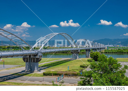 淀川渡槽橋和枚方大橋 115587025