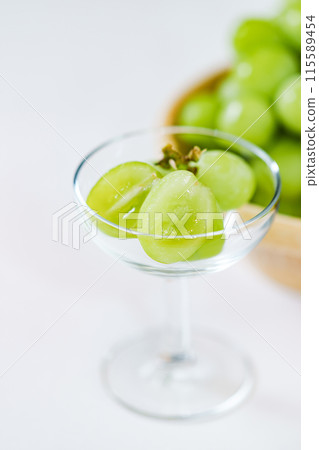 Shine Muscat is a popular grape variety [ Image of return gift for hometown tax payment ] 115589454