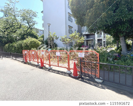 建築圍籬安裝實例 115591672