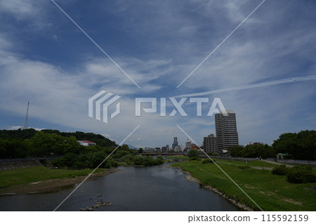 仙台市上空的「藍色脈衝」展覽飛行 仙台市上空的「藍色脈衝」展覽飛行 115592159