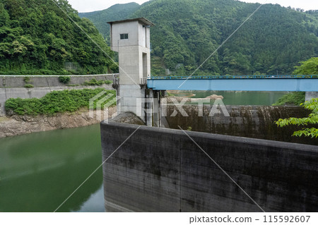 名栗湖及其周邊地區 115592607