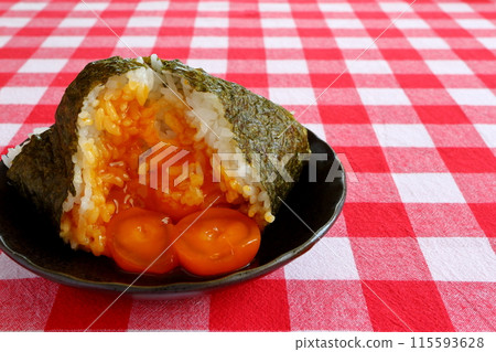 蛋黃飯糰 蛋黃飯糰 115593628