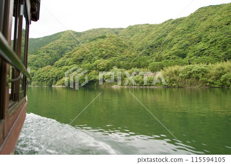 Shimanto River Houseboat Cruise Shimanto River Houseboat Cruise 115594105