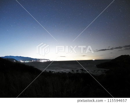 The northern night sky of Tsumekizaki Park The northern night sky of Tsumekizaki Park 115594657
