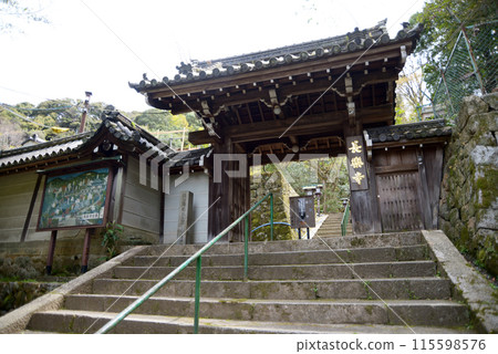 Chorakuji Temple, Sanmon Gate, Maruyama-cho, Higashiyama-ku, Kyoto City 115598576