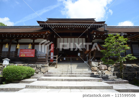 Kamigamo Shrine with fresh greenery, main hall, Kita-ku, Kyoto City Kamigamo Shrine with fresh greenery, main hall, Kita-ku, Kyoto City 115599506