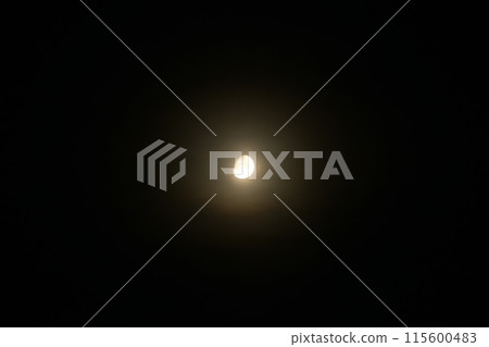 Moon age 11.4, April, Hazy Moon 115600483