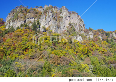 Mt. Iwasayama in autumn Mt. Iwasayama in autumn 115601624