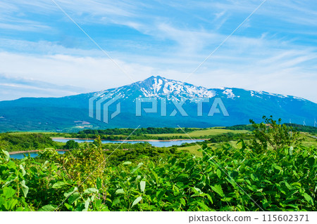 Nikaho Plateau (view of Mt. Chokai) 115602371