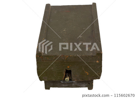 The PMD-6, PMD-7 and PMD-57 series primitive land mine from Soviet Union. 115602670