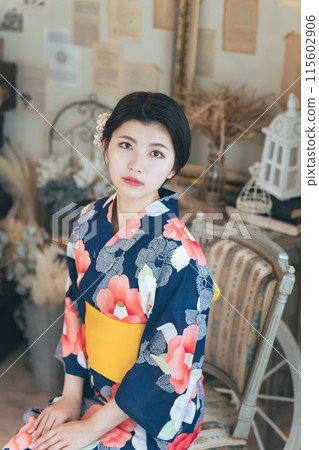 Portrait of a woman wearing a yukata 115602906