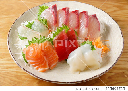 平正生魚片拼盤 平正生魚片拼盤 115603725