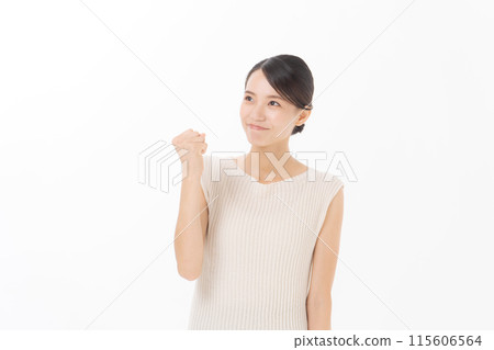 媽媽做握拳動作 115606564