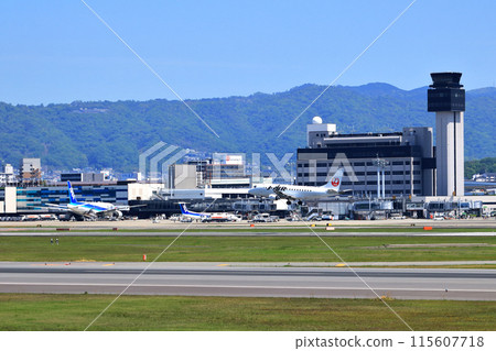 大阪國際機場 ANA 龐巴迪 DHC8-Q400 螺旋槳飛機起飛就緒 Sky Park 115607718