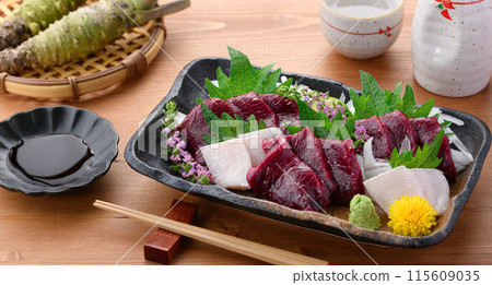 Minke whale lean meat and skin sashimi (not frozen) - local cuisine, Taiji, Wakayama Prefecture Minke whale lean meat and skin sashimi (not frozen) - local cuisine, Taiji, Wakayama Prefecture 115609035