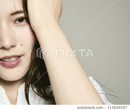 White background young lady 115609587