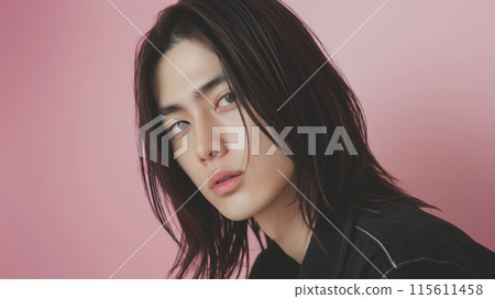 黑長髮的帥氣男孩 115611458