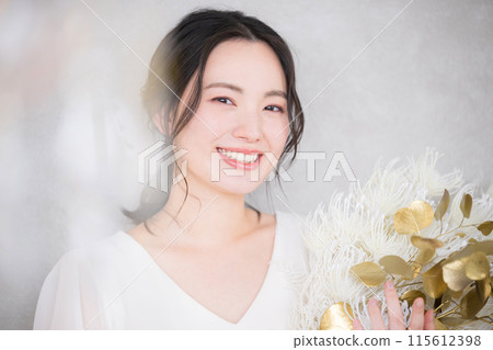 美白美白 美女美顏、黃金美顏影像、新娘婚紗、前期寫真拍攝等。 115612398