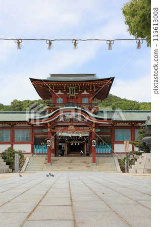The rope and tower gate of Hofu Tenmangu Shrine 115613008