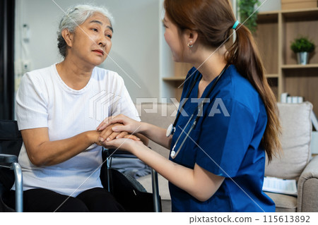 Female doctors shake hands with patients encouraging each other  To offer love, concern, and encouragement while checking the patient's health. concept of medicine. Female doctors shake hands with patients encouraging each other  To offer love, concern, and encouragement while checking the patient's health. concept of medicine. 115613892