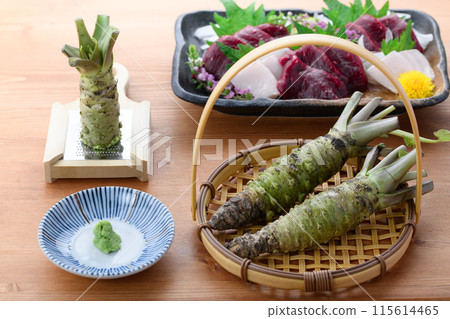 Minke whale sashimi with real wasabi (fresh wasabi) 115614465
