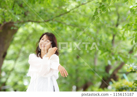 Woman portrait fresh green 115615187