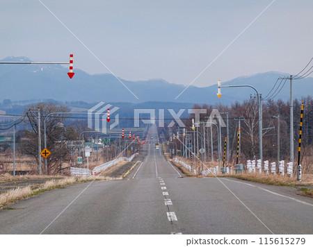 筆直的道路（北海道志幌町） 115615279