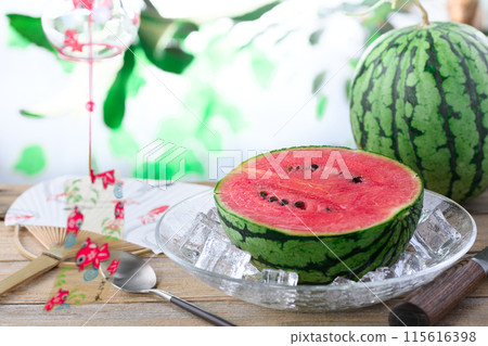 Watermelon (small watermelon) 115616398