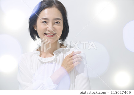 Beauty middle women 115617469