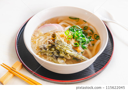 微波爐加熱野菜烏龍麵 115622045
