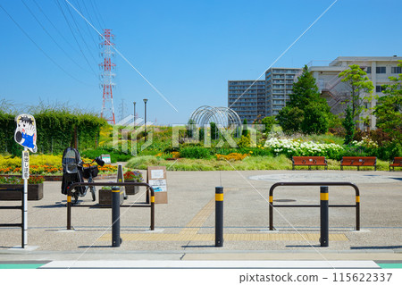 Miyamae Park and blue sky Miyamae Park and blue sky 115622337