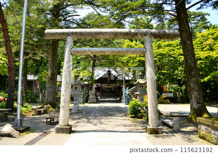 新潟縣上越市的春日山神社供奉著勝利之神 新潟縣上越市的春日山神社供奉著勝利之神 115623192