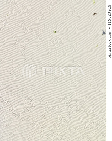 Sandy beach/sand ripples ~ Aerial photography with a drone (Uruma City, Okinawa Prefecture) Sandy beach/sand ripples ~ Aerial photography with a drone (Uruma City, Okinawa Prefecture) 115623919
