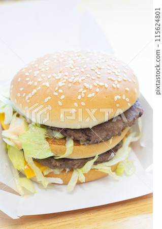 美味的漢堡包 美味的漢堡包 115624801