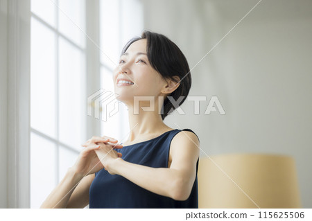 中年婦女注意身體 中年婦女注意身體 115625506