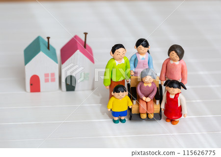 Handmade paper clay dolls, family, home, two-family home Handmade paper clay dolls, family, home, two-family home 115626775