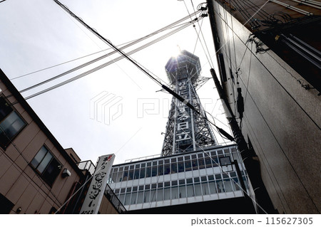Tsutenkaku, an observation tower located in the center of Shinsekai (photographed on May 2, 2024) 115627305